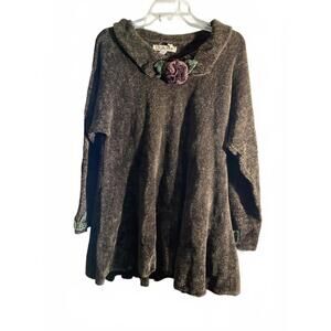 D.A.R. Chenille Boho Country Lagenlook  Peplum Sweater /Floral Accent Medium